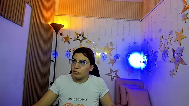 Snapshot of allison_mc chatting on 05-19-26, 03:35 allison mc online show from 05-19-26, 03:35