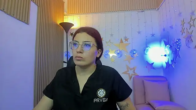 Snapshot of allison_mc chatting on 05-15-26, 04:21 allison mc online show from 05-15-26, 04:21