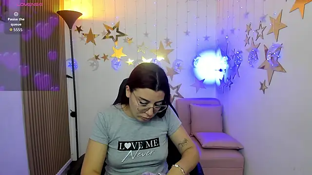 Snapshot of allison_mc chatting on 05-16-26, 03:49 allison mc online show from 05-16-26, 03:49