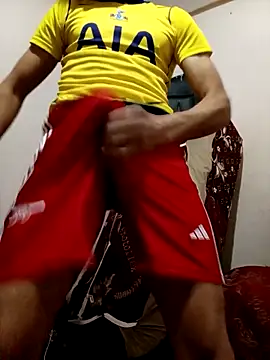 latarak321 online show from 12-18-25, 06:07