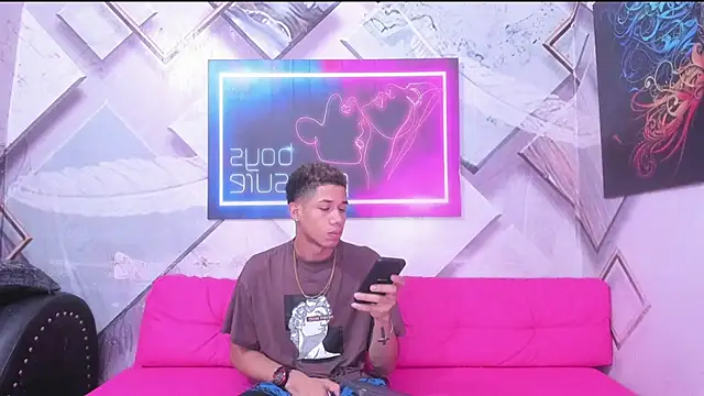 Little nicoll online show from 02-07-26, 10:18