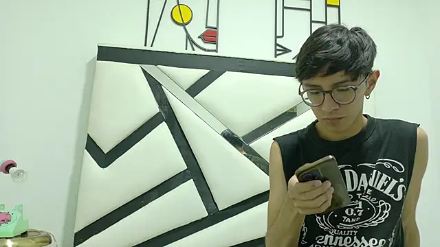 Snapshot of TWINK_JOSS chatting on 10-10-25, 07:04 TWINK JOSS online show from 10-10-25, 07:04