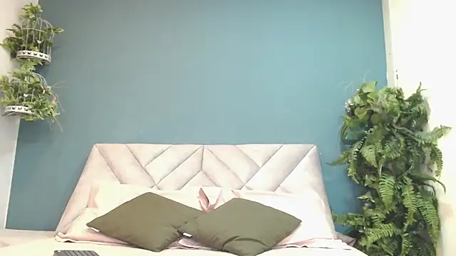 Snapshot of PaulinaColeman chatting on 11-01-25, 03:39 PaulinaColeman online show from 11-01-25, 03:39