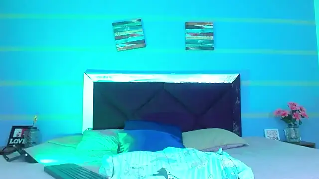 LizzyGrey  online show from 11-20-25, 07:14