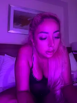 zara bellexx online show from 11-14-25, 09:51