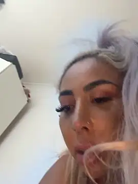 zara bellexx online show from 02-22-26, 07:11