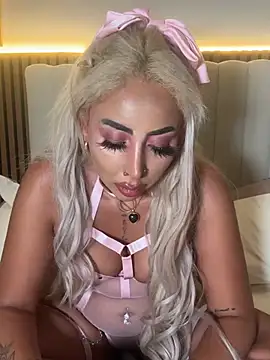 zara bellexx online show from 07-15-26, 08:49