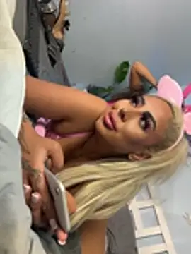 Snapshot of zara_bellexx chatting on 05-07-26, 10:46 zara bellexx online show from 05-07-26, 10:46