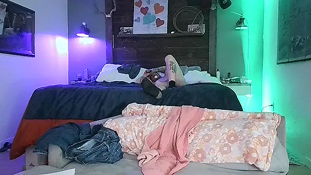 AmeliaAnale8 online show from 04-29-26, 08:37