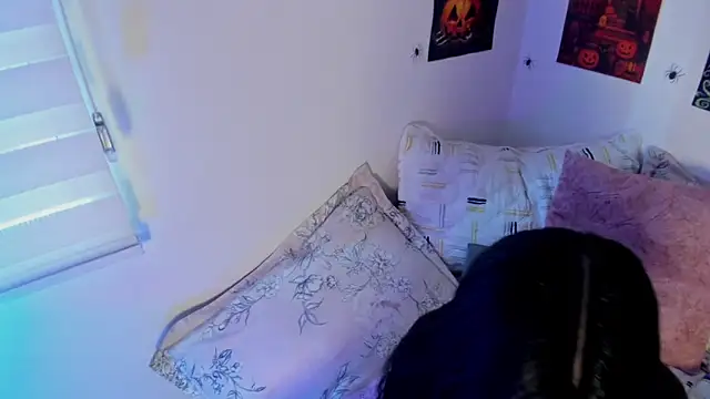 Lilith salvatoree online show from 10-11-25, 01:12