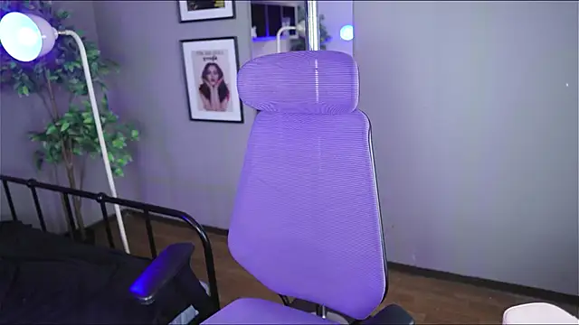 Bayonetta doll online show from 02-12-26, 01:00