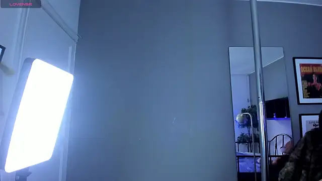 Bayonetta doll online show from 01-13-26, 12:53