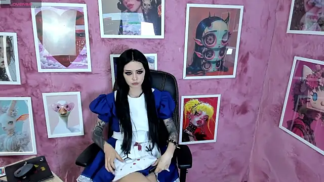 Bayonetta doll online show from 10-28-25, 04:28