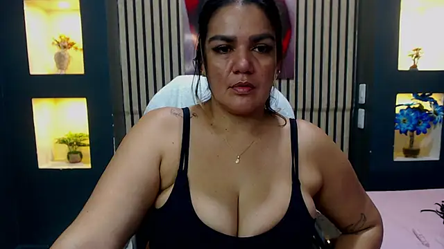 ruby jimenez19 online show from 10-16-25, 02:53