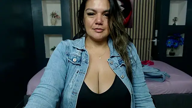 ruby jimenez19 online show from 11-04-25, 12:36