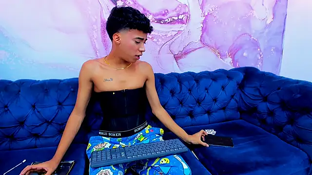 Snapshot of Tasty_now chatting on 10-12-25, 03:19 Tasty now online show from 10-12-25, 03:19