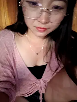 Snapshot of miemie-xx chatting on 10-07-25, 05:41 miemie-xx online show from 10-07-25, 05:41
