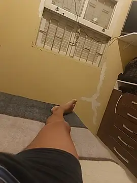 Merlin2310 online show from 12-22-25, 05:07