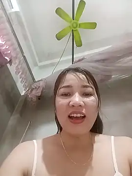 Snapshot of ladzy_sexy chatting on 02-08-26, 05:05 ladzy sexy online show from 02-08-26, 05:05