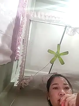 Snapshot of ladzy_sexy chatting on 01-17-26, 07:17 ladzy sexy online show from 01-17-26, 07:17