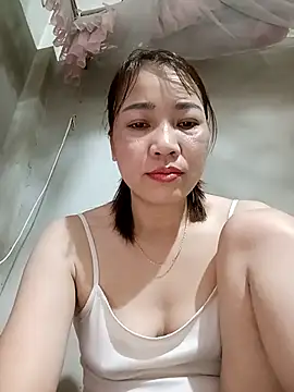 Snapshot of ladzy_sexy chatting on 02-17-26, 11:02 ladzy sexy online show from 02-17-26, 11:02