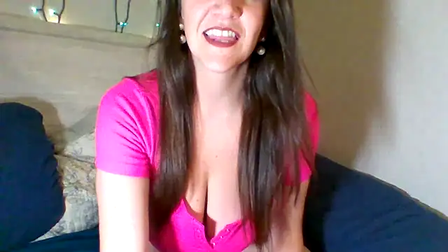 Snapshot of easy_briezy chatting on 10-08-25, 02:02 easy briezy online show from 10-08-25, 02:02