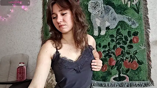 MiaLovelyOne online show from 04-12-26, 09:45