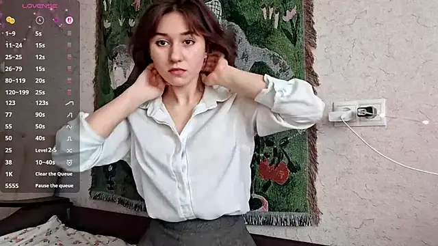 MiaLovelyOne online show from 03-29-26, 08:05