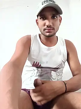 Snapshot of BiggerDickGuy chatting on 07-12-26, 02:45 BiggerDickGuy online show from 07-12-26, 02:45