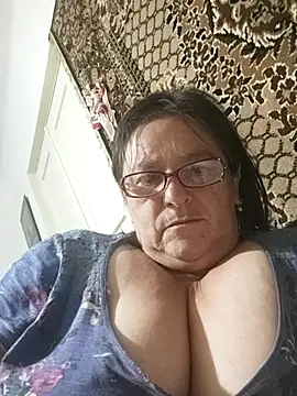 Snapshot of MilaCold5443 chatting on 07-08-26, 08:31 MilaCold5443 online show from 07-08-26, 08:31