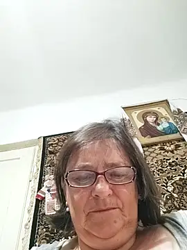 Snapshot of MilaCold5443 chatting on 06-20-26, 04:28 MilaCold5443 online show from 06-20-26, 04:28