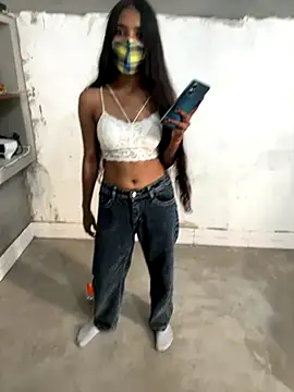 Snapshot of Rani_hot2 chatting on 10-13-25, 08:05 Rani hot2 online show from 10-13-25, 08:05