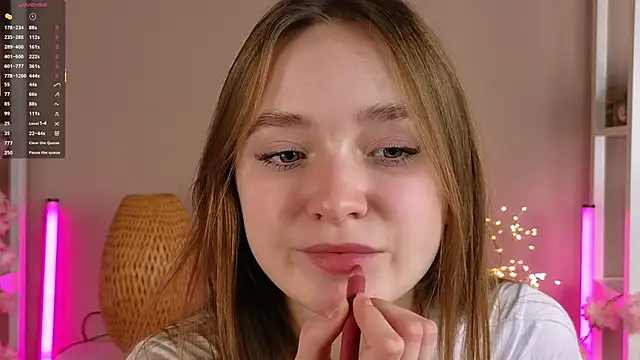 Snapshot of LittleCutieSandy chatting on 12-04-25, 03:16 LittleCutieSandy online show from 12-04-25, 03:16