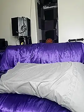 Snapshot of SLIM-BONEZ-N-HARMONY chatting on 02-02-26, 01:15 SLIM-BONEZ-N-HARMONY online show from 02-02-26, 01:15