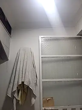 AbbyLewiis online show from 12-05-25, 10:03