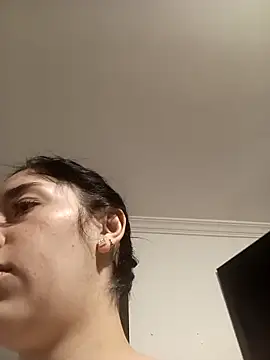 AbbyLewiis online show from 10-31-25, 11:18