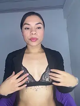 Snapshot of Crystal_555 chatting on 10-10-25, 06:25 Crystal 555 online show from 10-10-25, 06:25