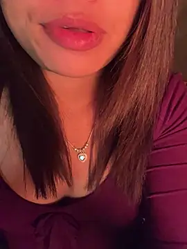 Snapshot of hello-cute chatting on 01-14-26, 12:58 hello-cute online show from 01-14-26, 12:58