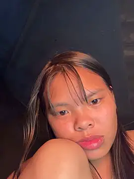 Snapshot of hello-cute chatting on 12-17-25, 04:34 hello-cute online show from 12-17-25, 04:34