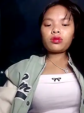 Snapshot of hello-cute chatting on 10-31-25, 06:10 hello-cute online show from 10-31-25, 06:10