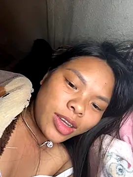Snapshot of hello-cute chatting on 12-02-25, 03:03 hello-cute online show from 12-02-25, 03:03