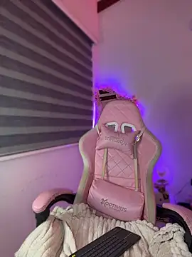 Kiity- online show from 04-23-26, 07:26