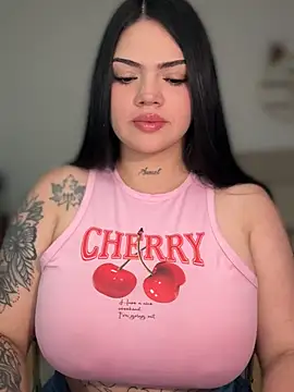 dulcemarianh  online show from 06-15-26, 04:45