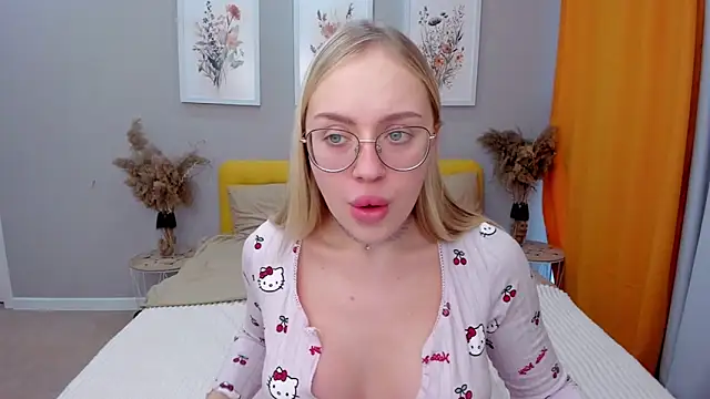 CeaneLino online show from 11-26-25, 08:03