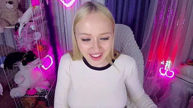 CeaneLino online show from 03-25-26, 03:44