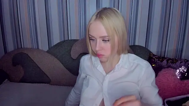 CeaneLino online show from 03-12-26, 04:44