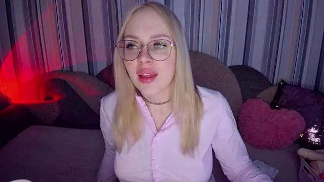 CeaneLino online show from 02-22-26, 03:24