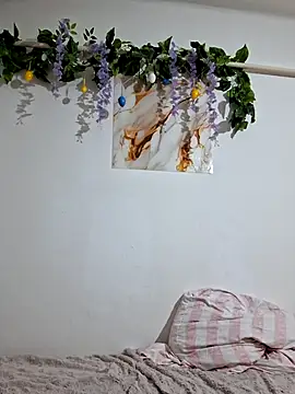 Nika aa online show from 04-10-26, 08:38