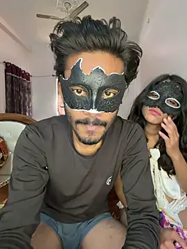 Lovebirdss online show from 12-17-25, 09:03