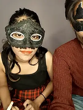 Lovebirdss online show from 11-28-25, 10:15